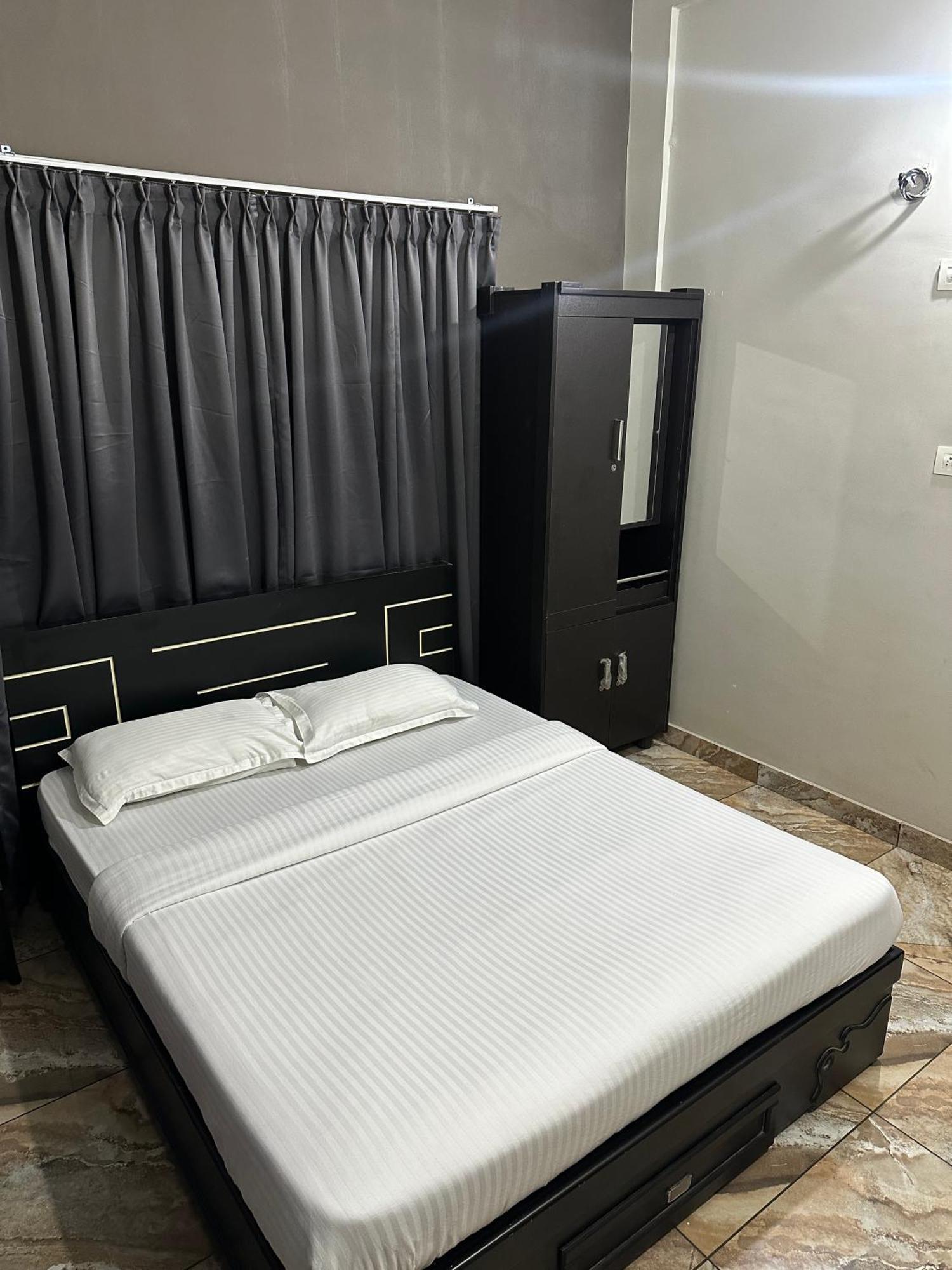 Zahir Residency Hotel Kondotty Luaran gambar