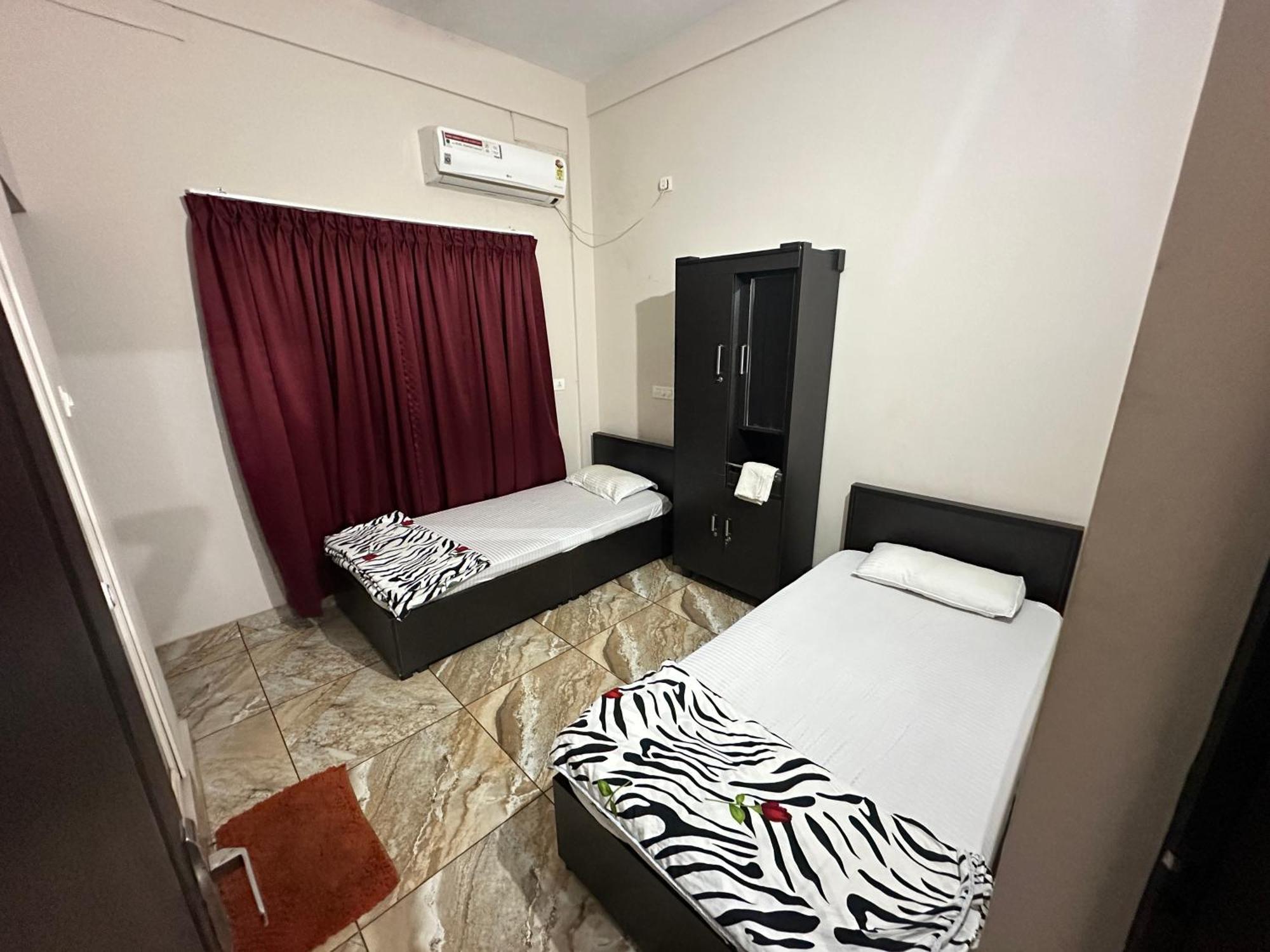 Zahir Residency Hotel Kondotty Luaran gambar