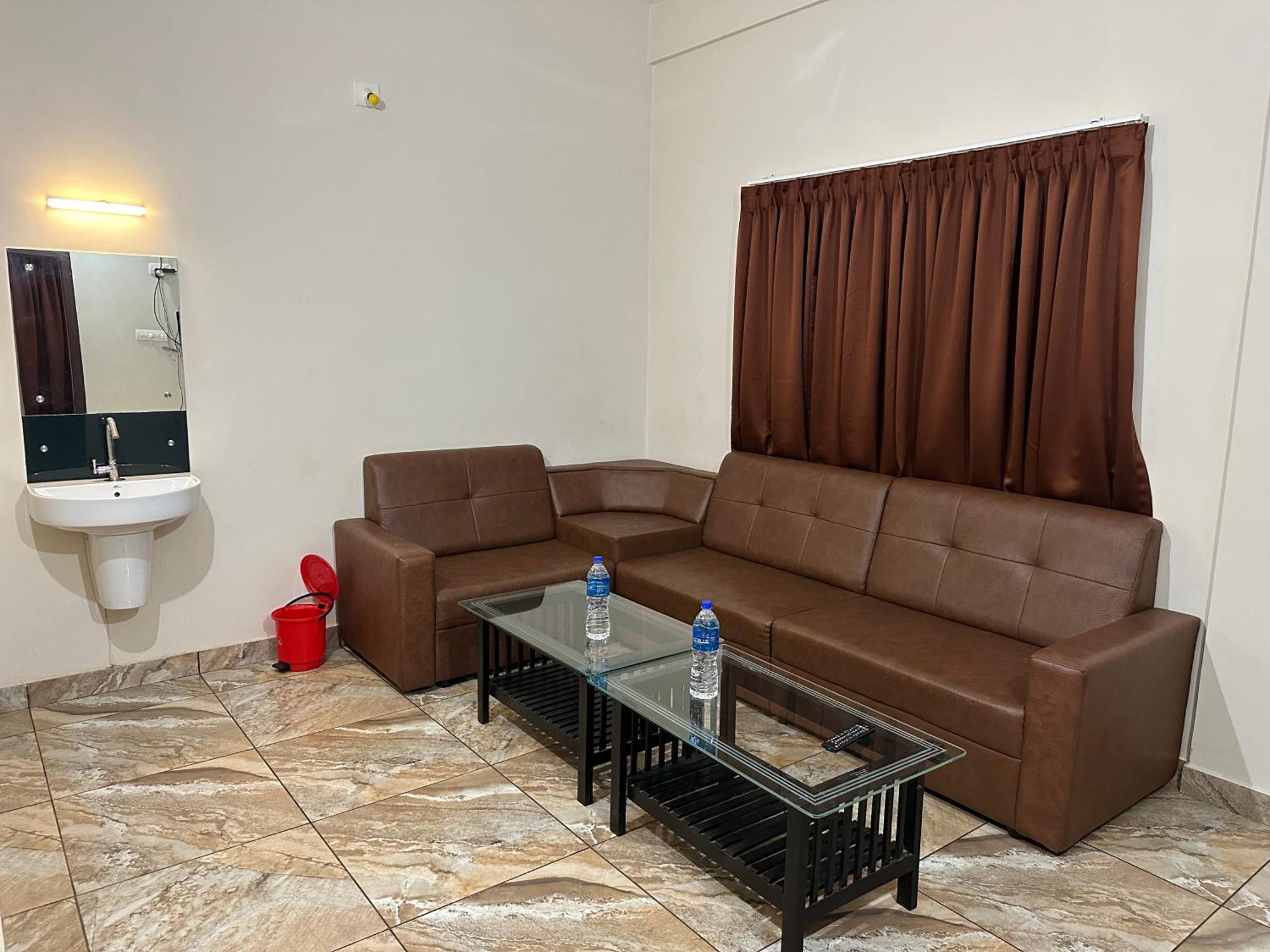 Zahir Residency Hotel Kondotty Luaran gambar